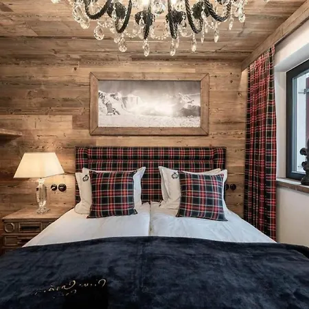 Exquisite 3 Bedroom Prestige In Canazei, Trentino Holiday home Canazei