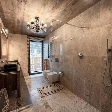 Exquisite 3 Bedroom Prestige In Canazei, Trentino *