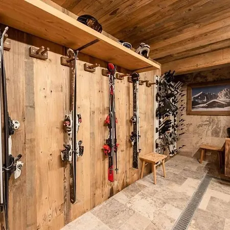 Holiday home Exquisite 3 Bedroom Prestige In Canazei, Trentino