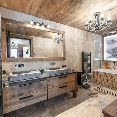 Exquisite 3 Bedroom Prestige In Canazei, Trentino Canazei